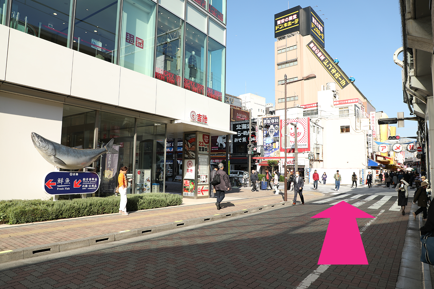 足腰に自信がある方は、階段を上り右折